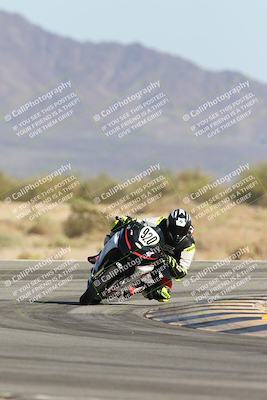 media/Oct-04-2025-CVMA (Sat) [[408bcdd6e4]]/Race 14-500-400-350 Supersport/